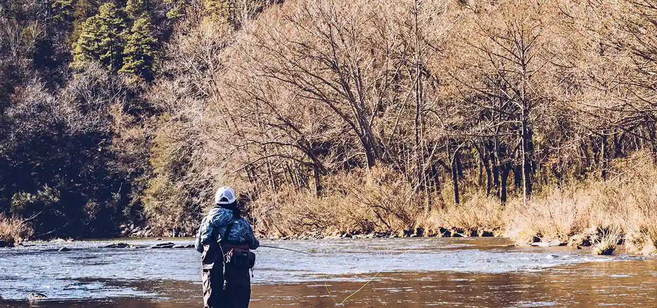 Fly Fishing on Lower Mountain Fork River in Winter