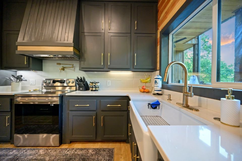 Rustic Point Cabin