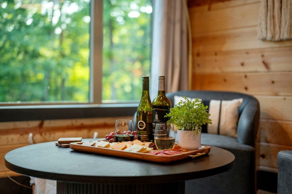 Rustic Point Cabin