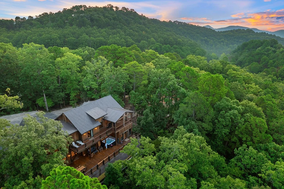 Rustic Point - Secluded Cabin in Broken Bow